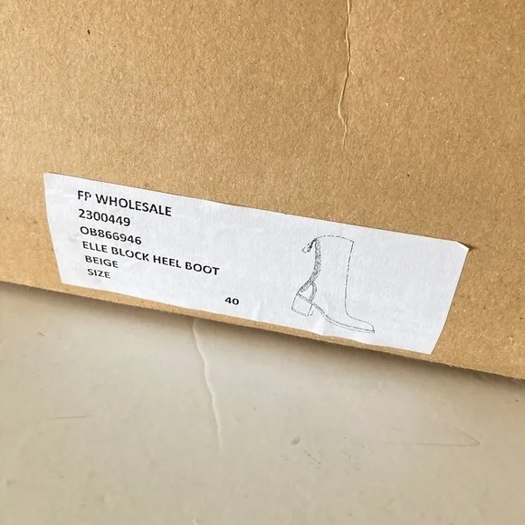 NIB Free People Elle Block Heel Beige Leather Boots Sz 40 - Picture 4 of 11